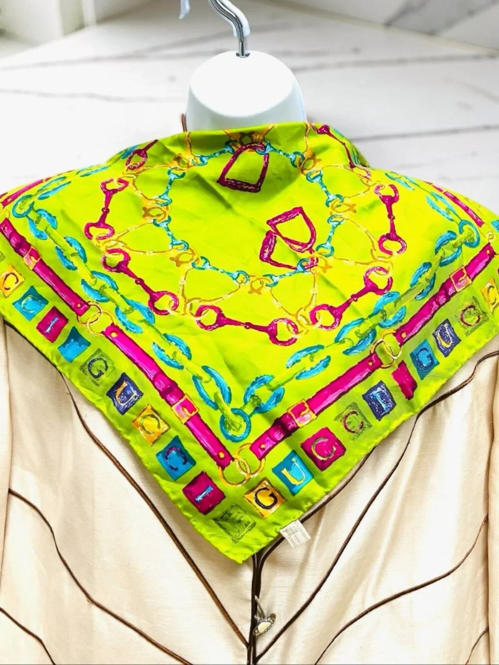 Gucci 100% Mini Scarf-Neckerchief 17